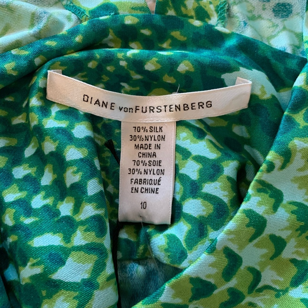 Diane von Fürstenberg Suron Wrap Dress - Picture 4 of 5